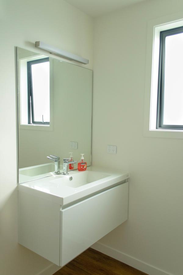 Myholidays, Shotover, Delux Ensuite Rooms Квинстаун Экстерьер фото