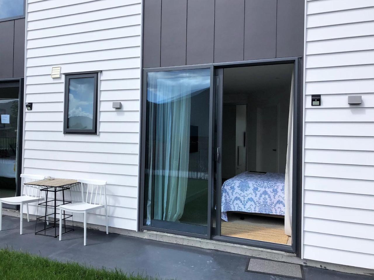 Myholidays, Shotover, Delux Ensuite Rooms Квинстаун Экстерьер фото